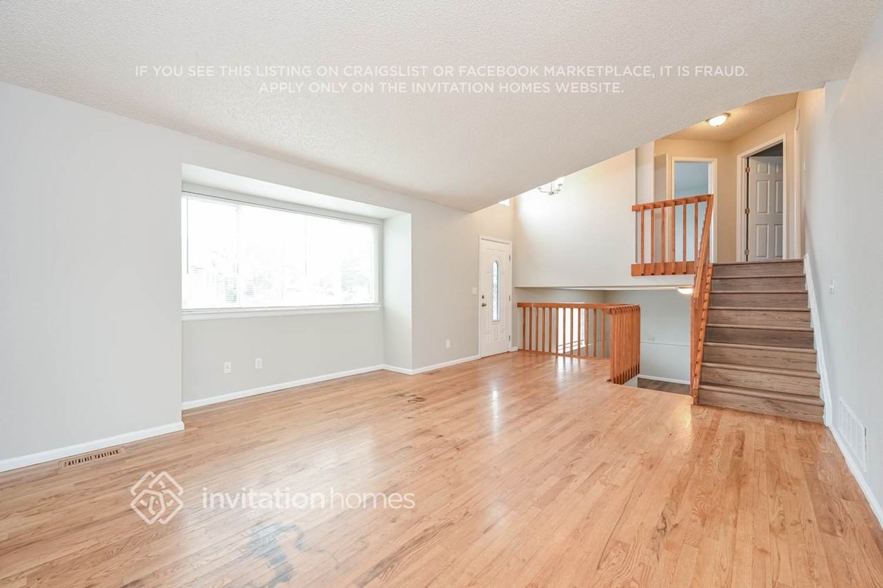 5743 Whitechapel St - Photo 3 of 16