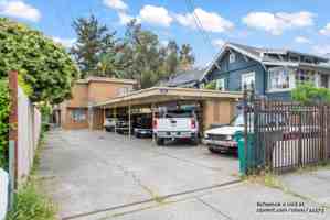 featured image of 3423 Salisbury St #D