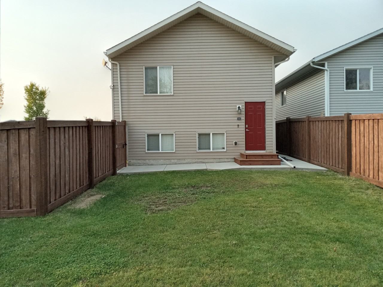 8836 75 Avenue #A - Photo 6 of 25