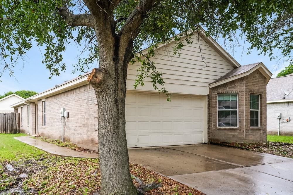 1144 Browntop St - Photo 3 of 16