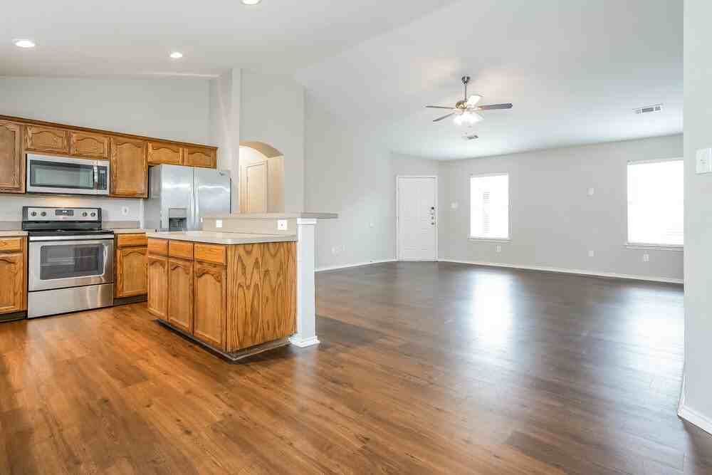 1144 Browntop St - Photo 6 of 16