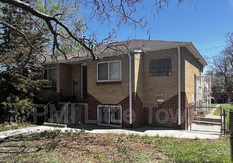 3620 Hudson St - Photo 2 of 15