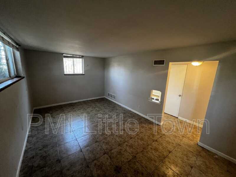 3620 Hudson St - Photo 5 of 15