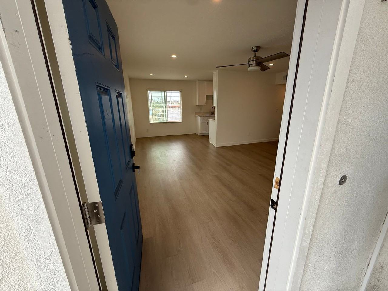 4027 34th St - Photo 2 of 32
