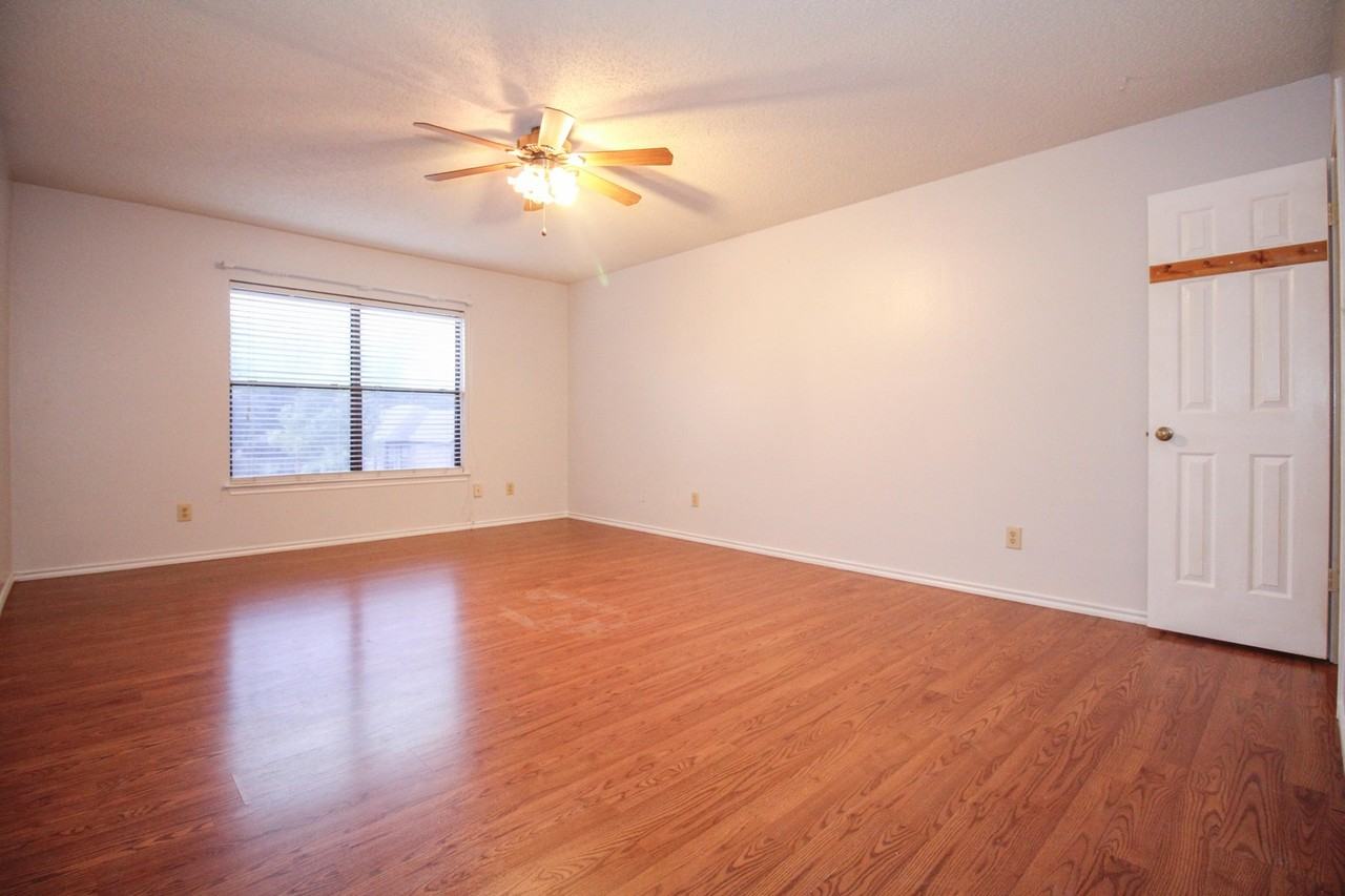 9811 Lauren Mist - Photo 3 of 50