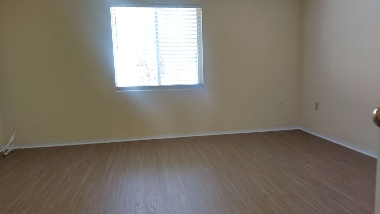 3717 Cardinal Blvd #4 - Photo 5 of 19