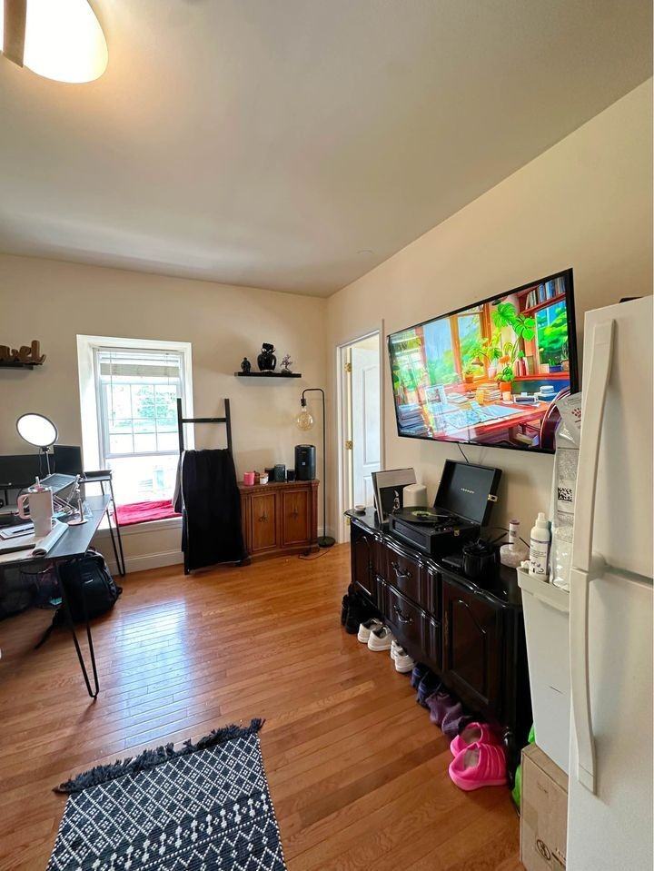 3900 Terrace Street - Photo 3 of 9