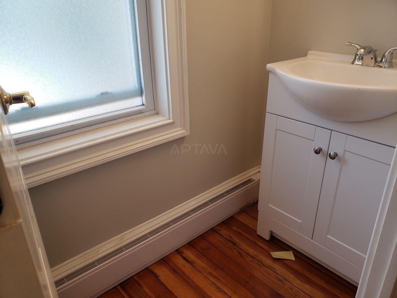 22 Barton St - Photo 5 of 12