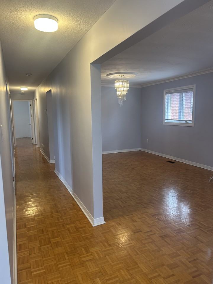 25 Venice Drive - Photo 3 of 45