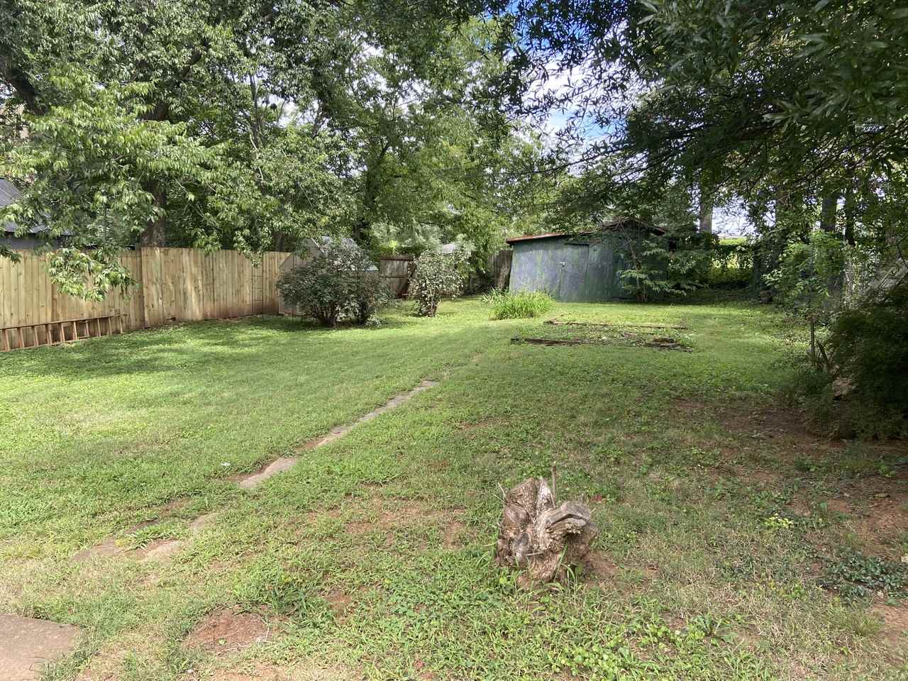 1321 Chesapeake St #NA - Photo 2 of 9