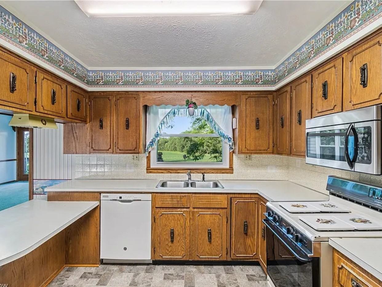 109 Locust Dr #NA - Photo 2 of 16