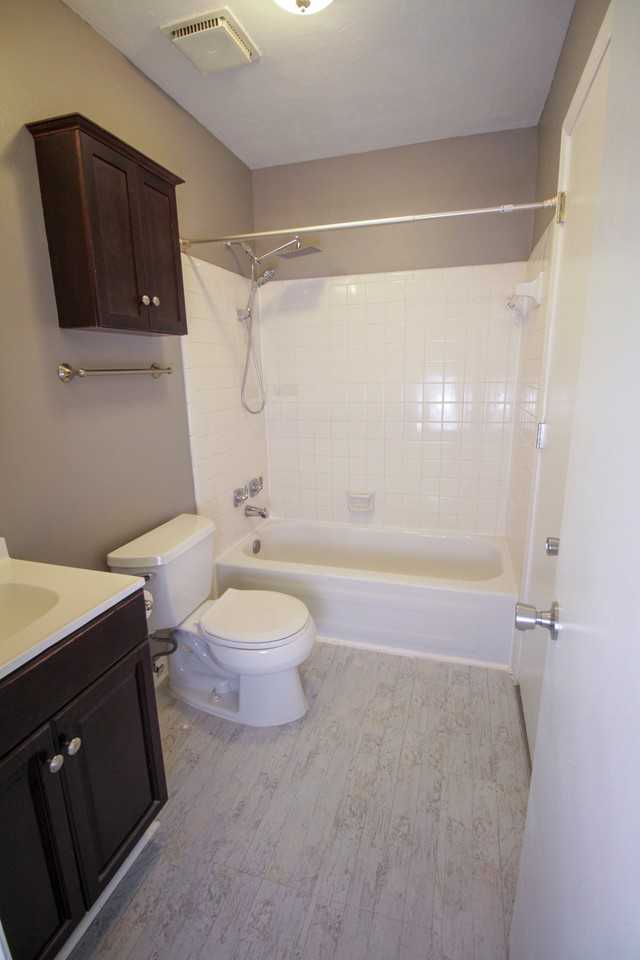 4909 Stony Brook Dr #NA - Photo 7 of 11