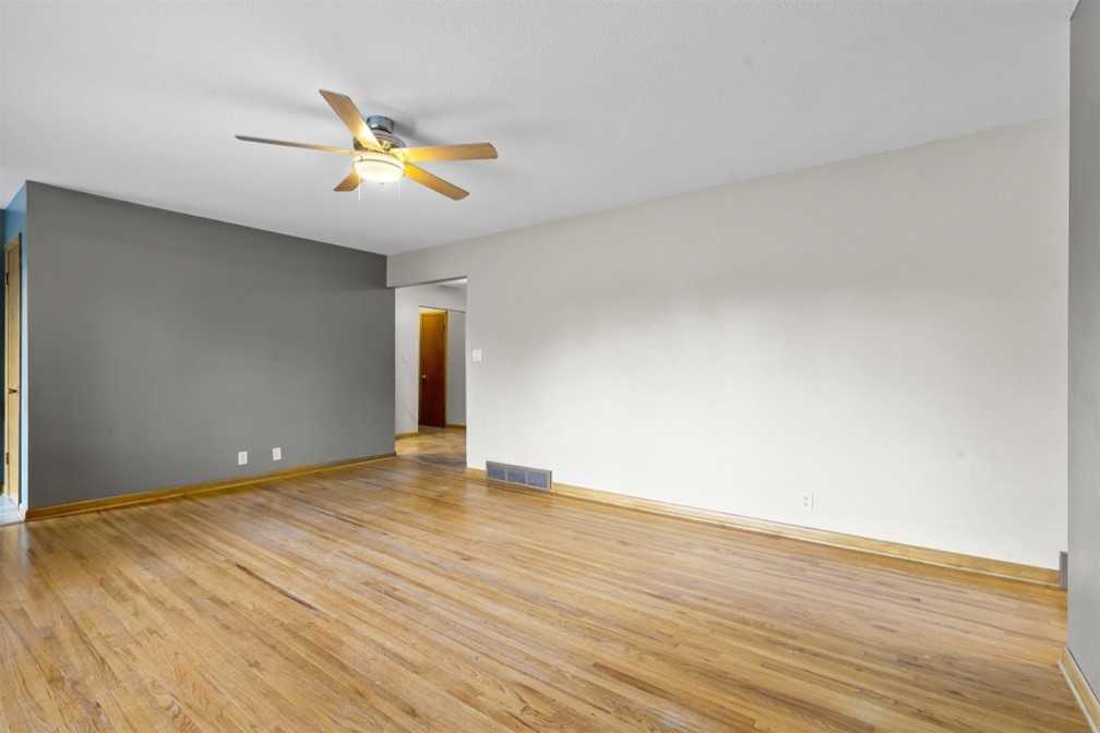 3032 W 9th St #NA - Photo 2 of 18