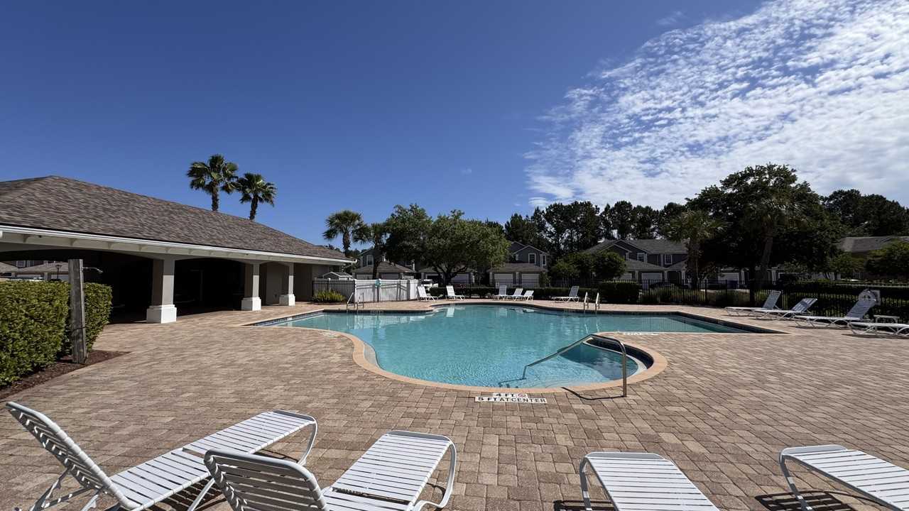 581 Scrub Jay Dr #2 - Photo 5 of 18