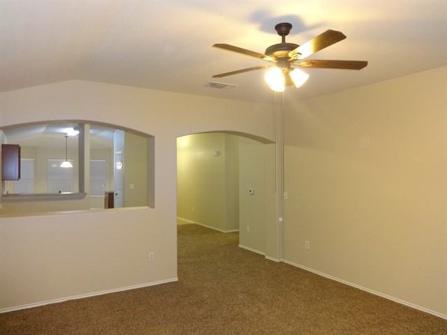 7014 Heathers Pond - Photo 3 of 11