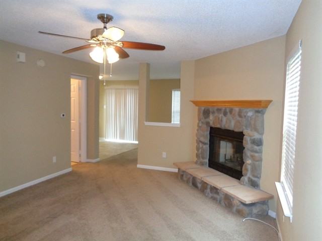 10981 Clear Spring Dr - Photo 3 of 16