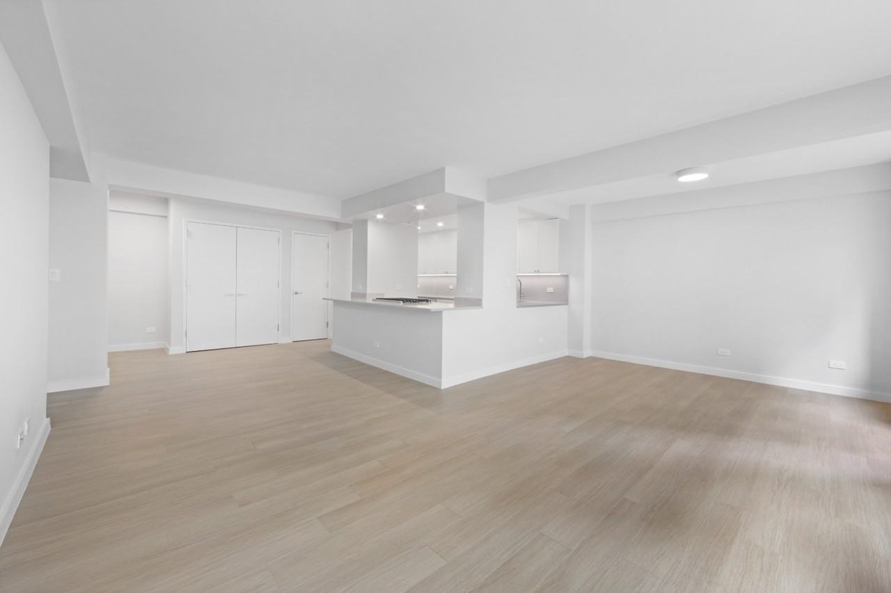 E 66th St #2D - Photo 2 of 7