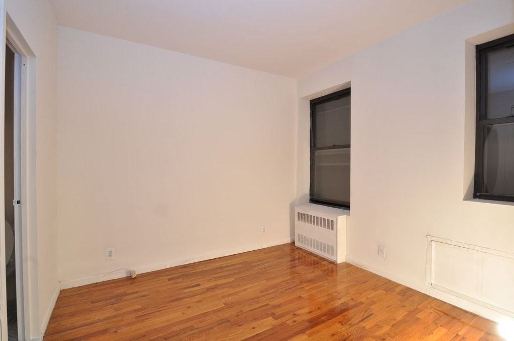 Madison Ave #4C - Photo 2 of 8