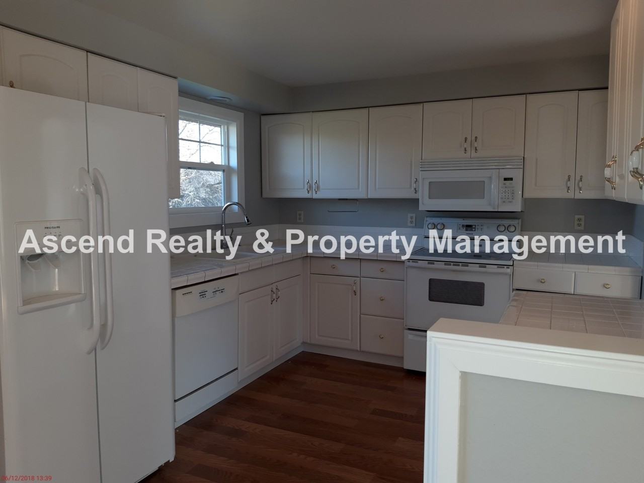 1114 Sw Wright Ct - Photo 3 of 21
