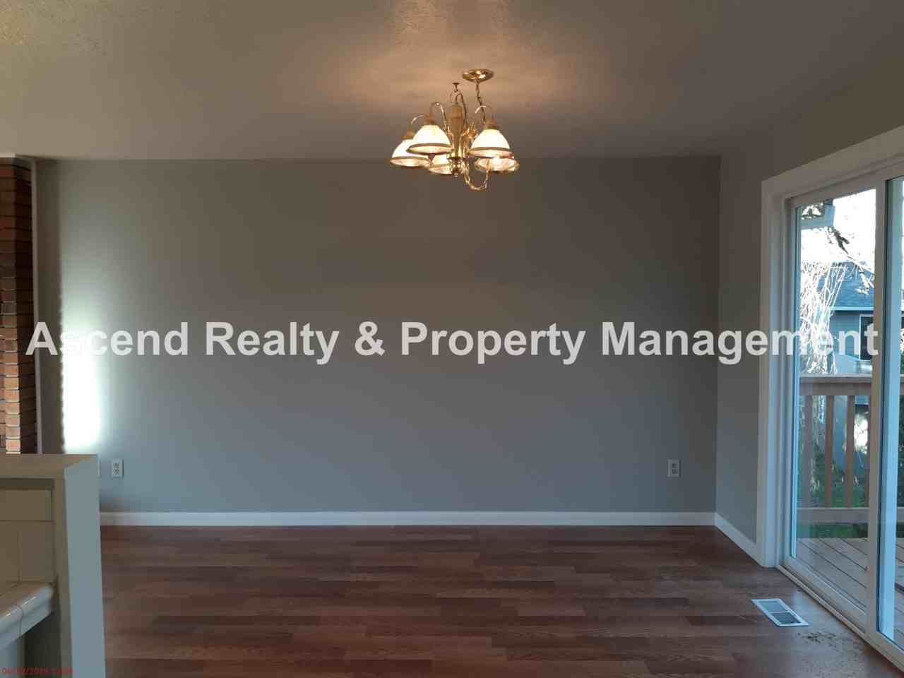 1114 Sw Wright Ct - Photo 5 of 21