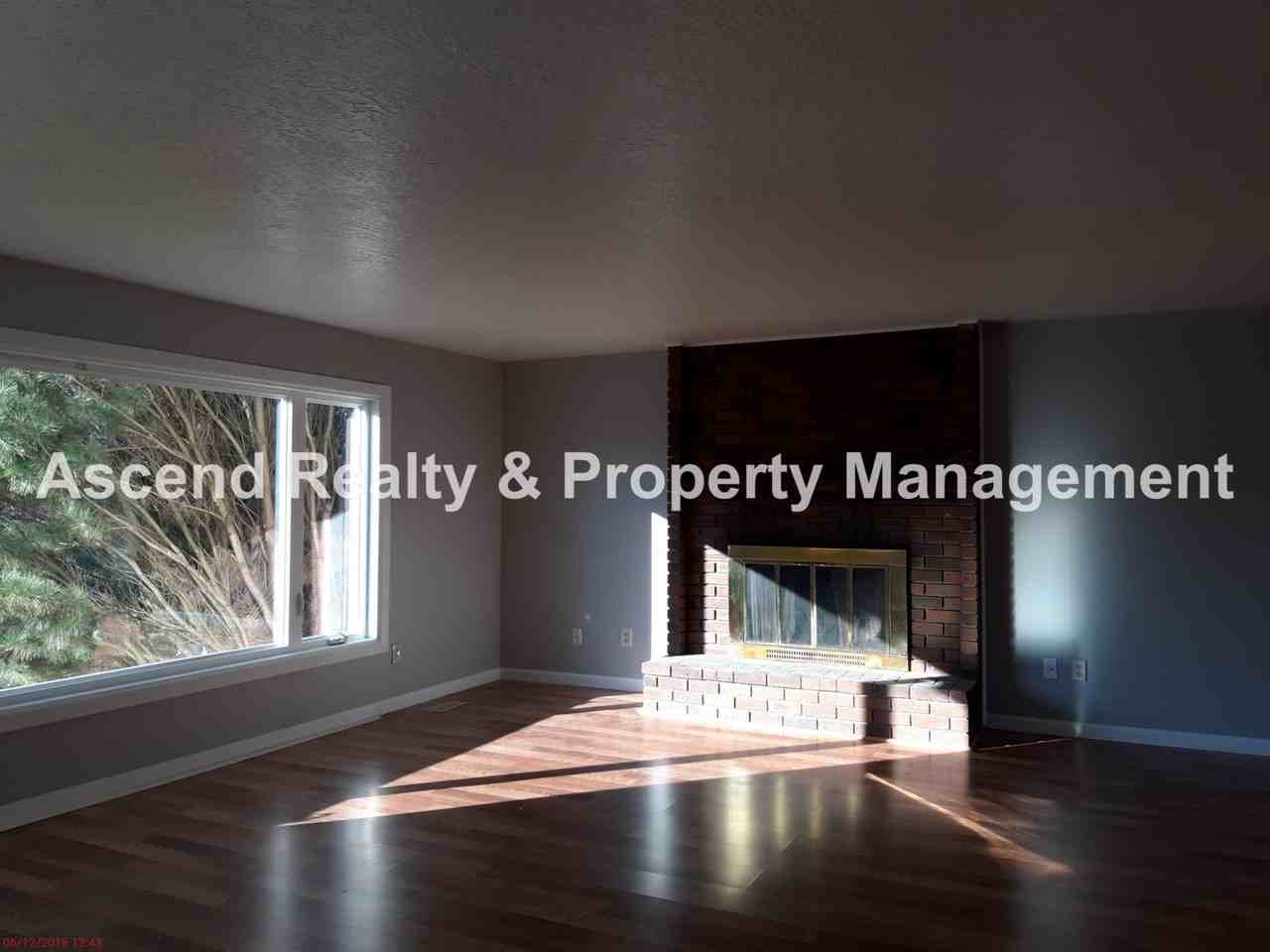 1114 Sw Wright Ct - Photo 7 of 21