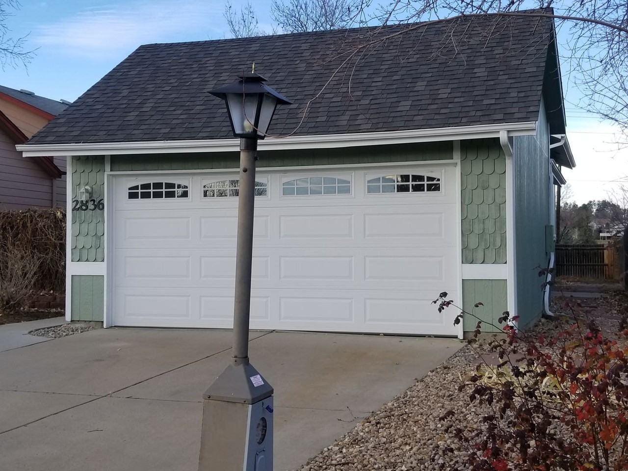 2836 Troxell Ave - Photo 2 of 46