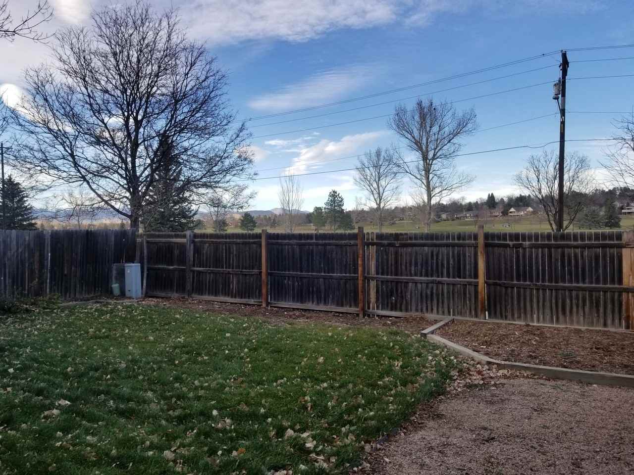 2836 Troxell Ave - Photo 5 of 46