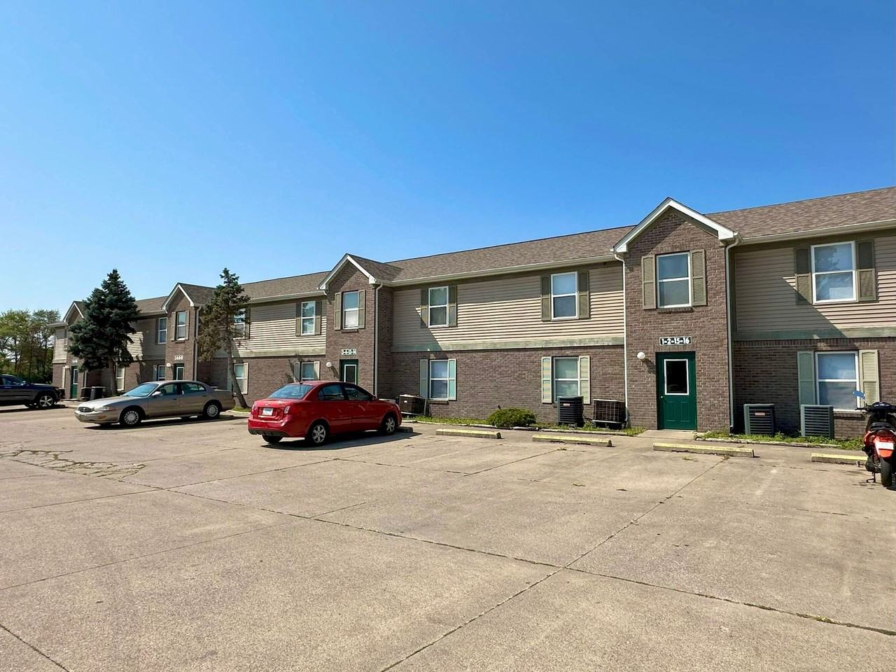 10 Emerald Pines - Photo 3 of 28