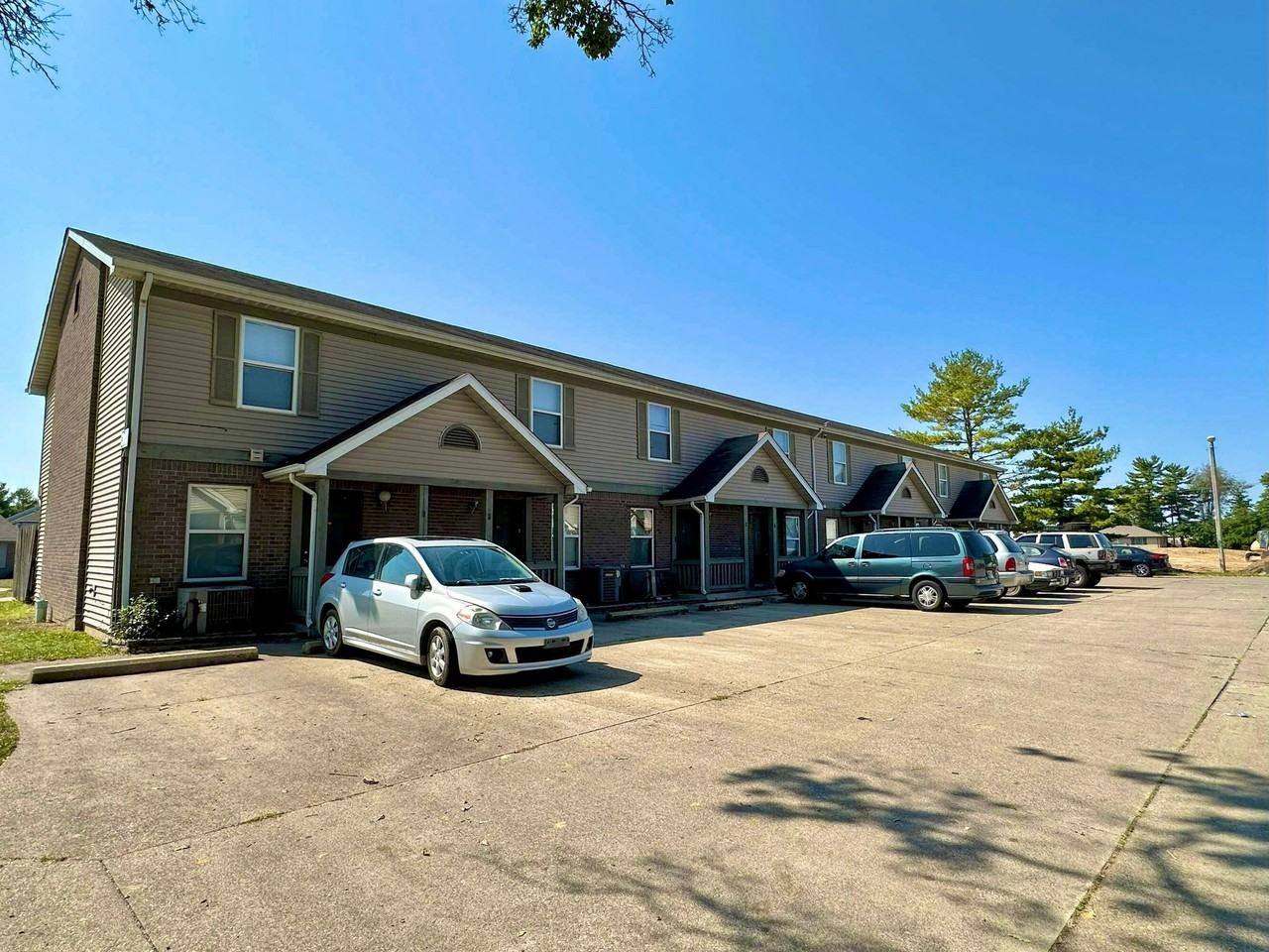 10 Emerald Pines - Photo 4 of 28