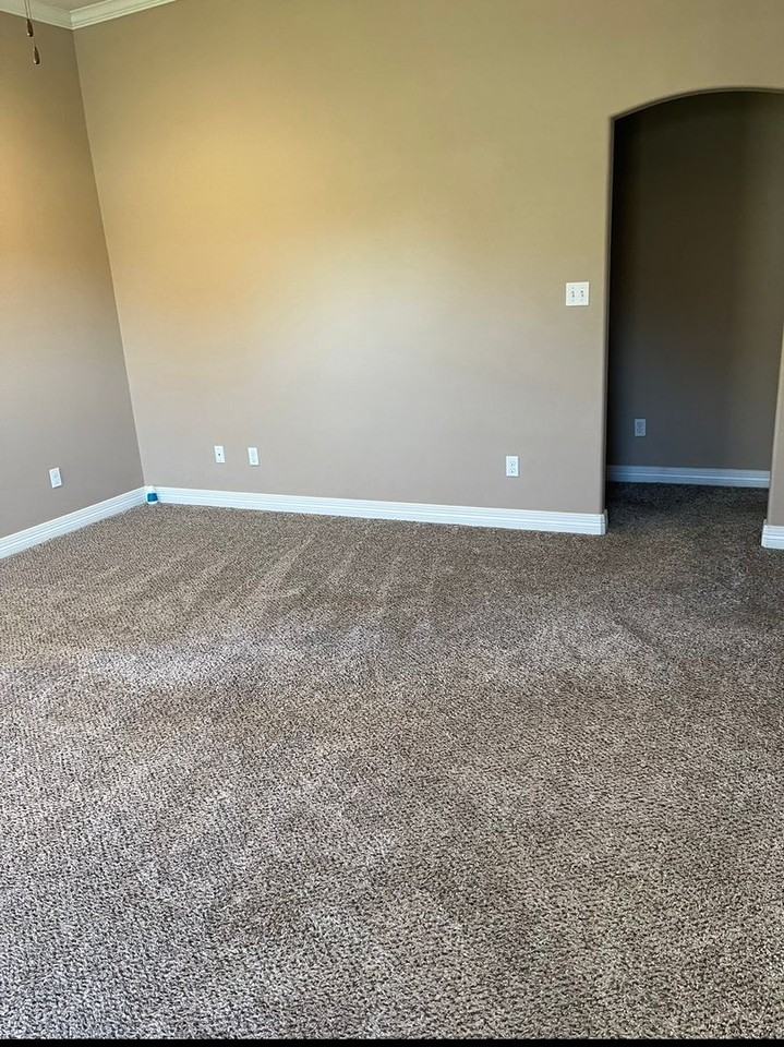 419 Jordan Dr - Photo 6 of 25