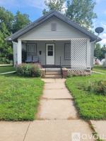 featured image of 1023 Bell St