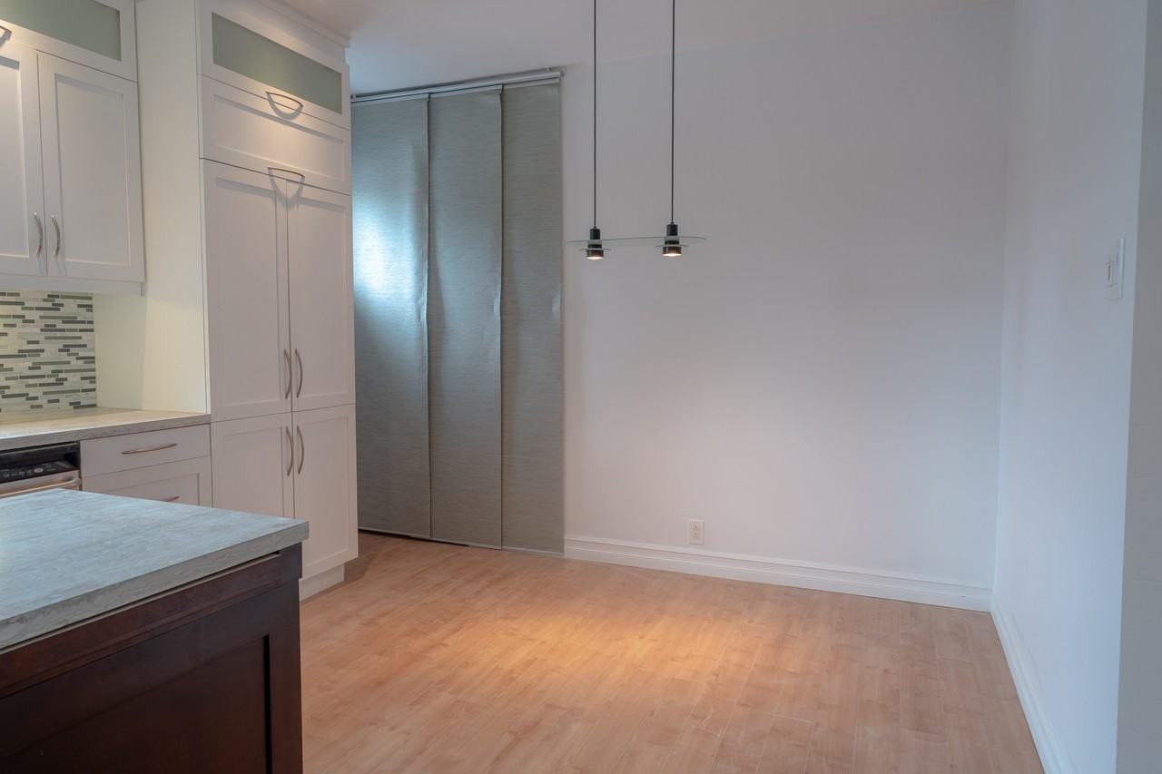784 Rue Crevier - Photo 2 of 17
