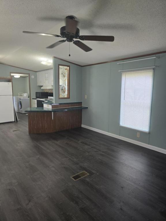 881 Culp Ave - Photo 4 of 10
