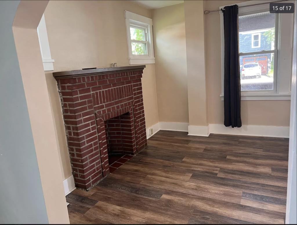 344 Deer Ln - Photo 3 of 14