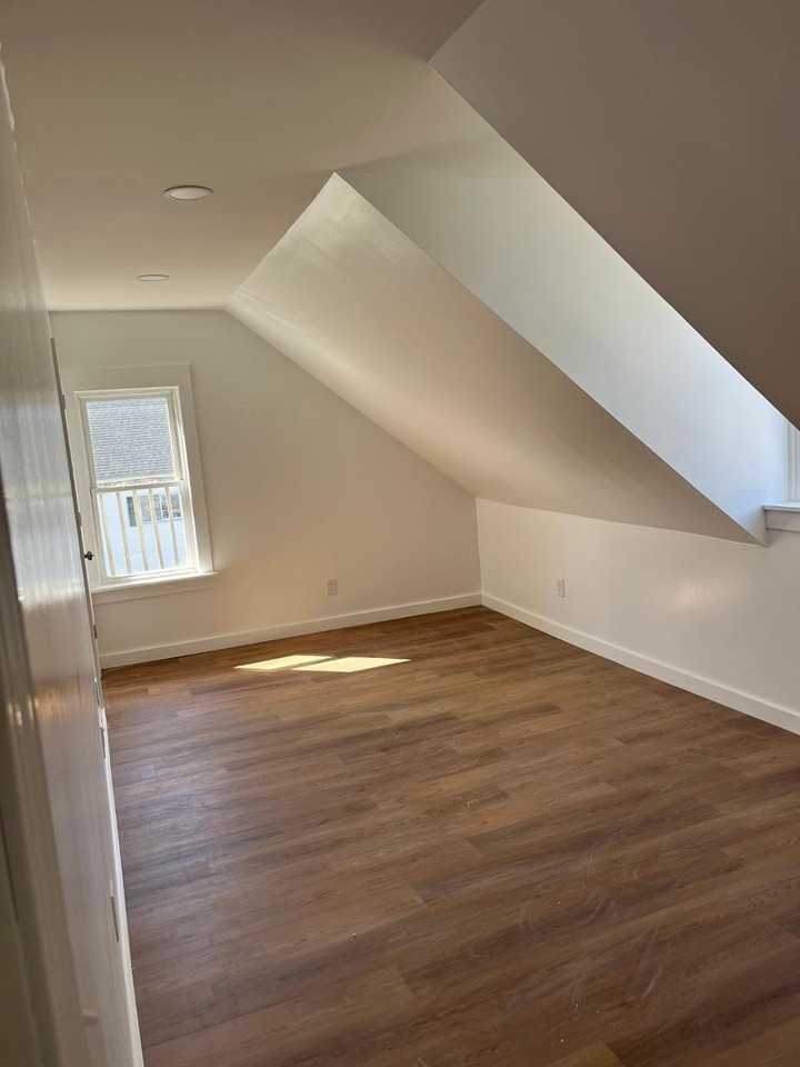 8 Jordan St #A - Photo 3 of 6