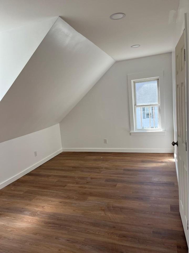 8 Jordan St #A - Photo 4 of 6