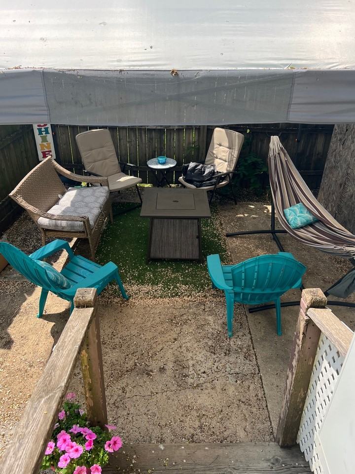 629 Clinton St #3 - Photo 7 of 11