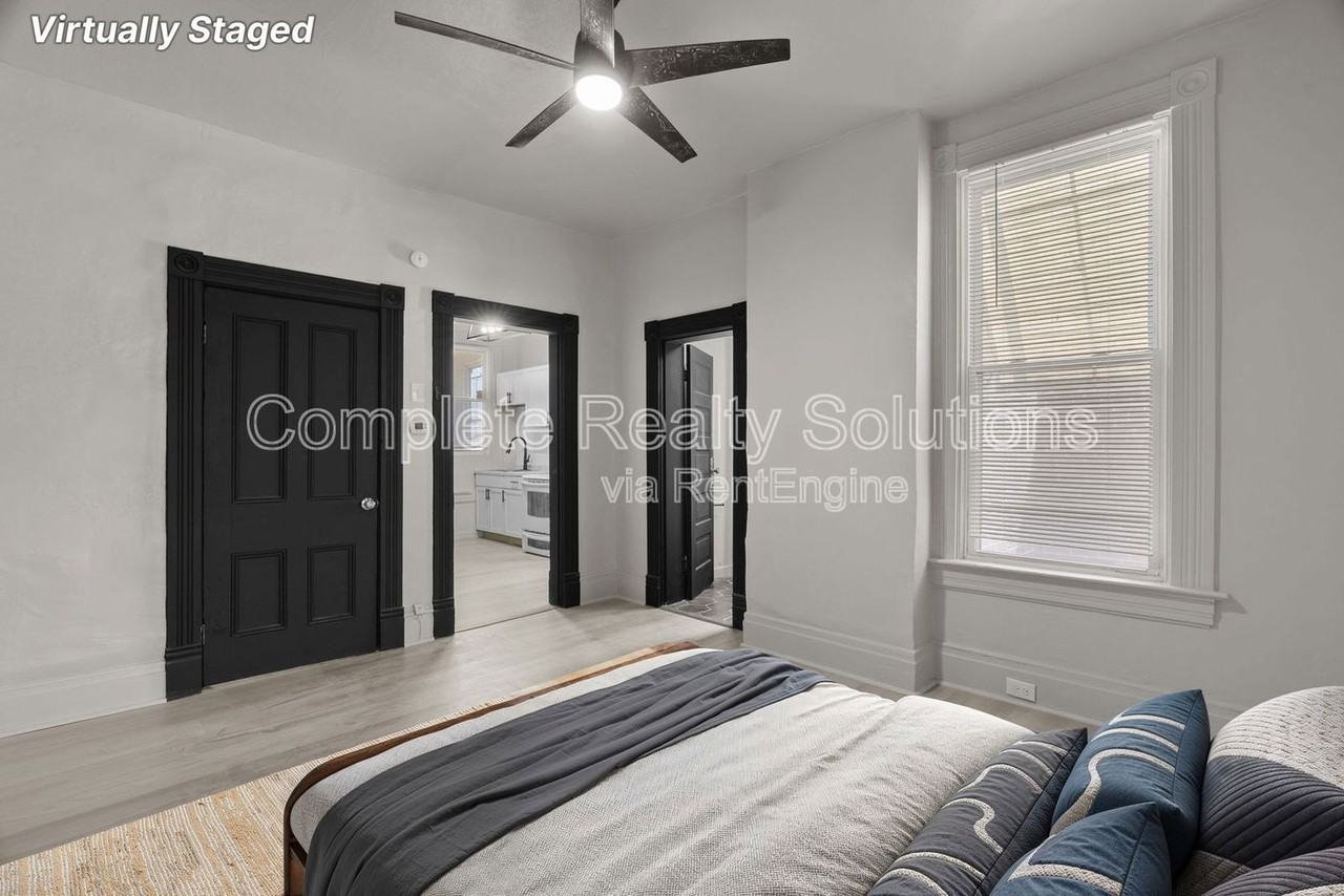 4038 California Ave - Photo 6 of 30