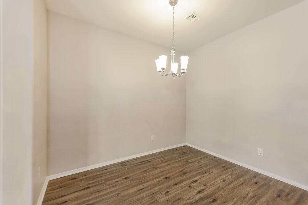 2444 W Tamarisk Ave - Photo 7 of 16