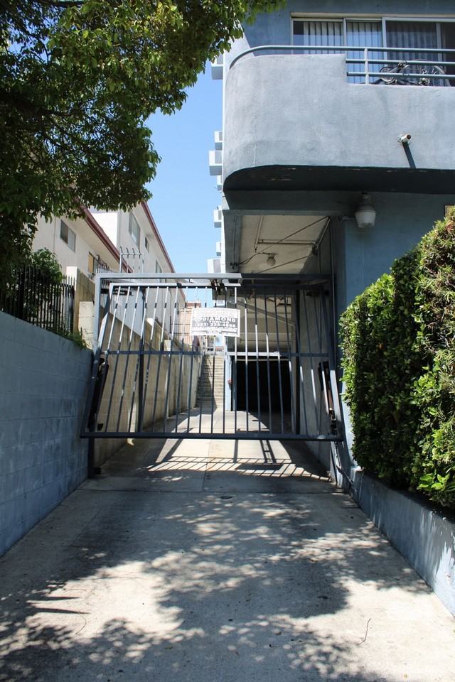 Electro Apartments - Photo 3 of 13