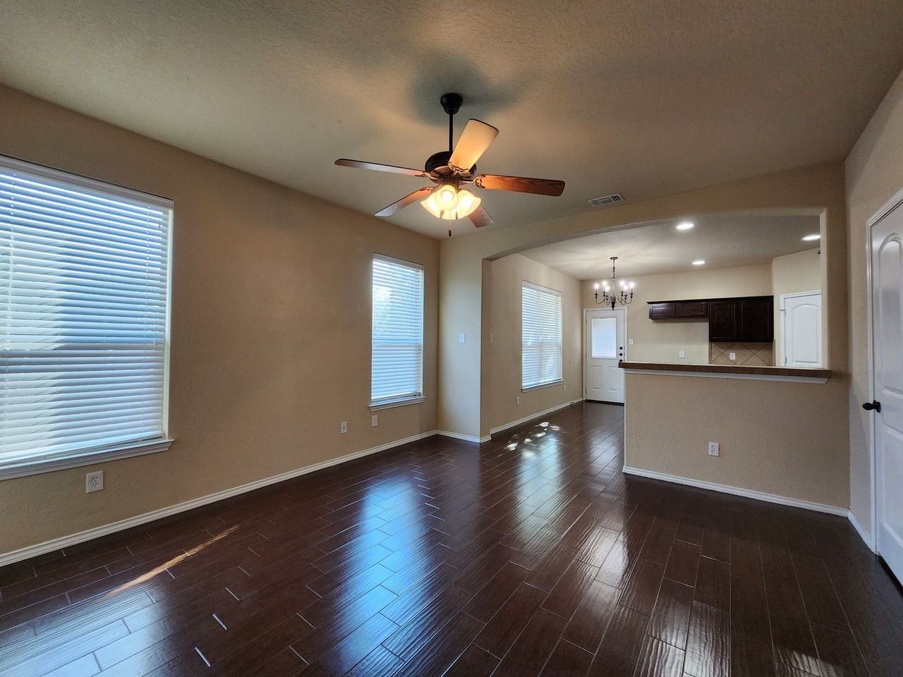 1032 Brown Rock Dr - Photo 6 of 25