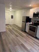 La Rae Apartments - Photo 1 of 1