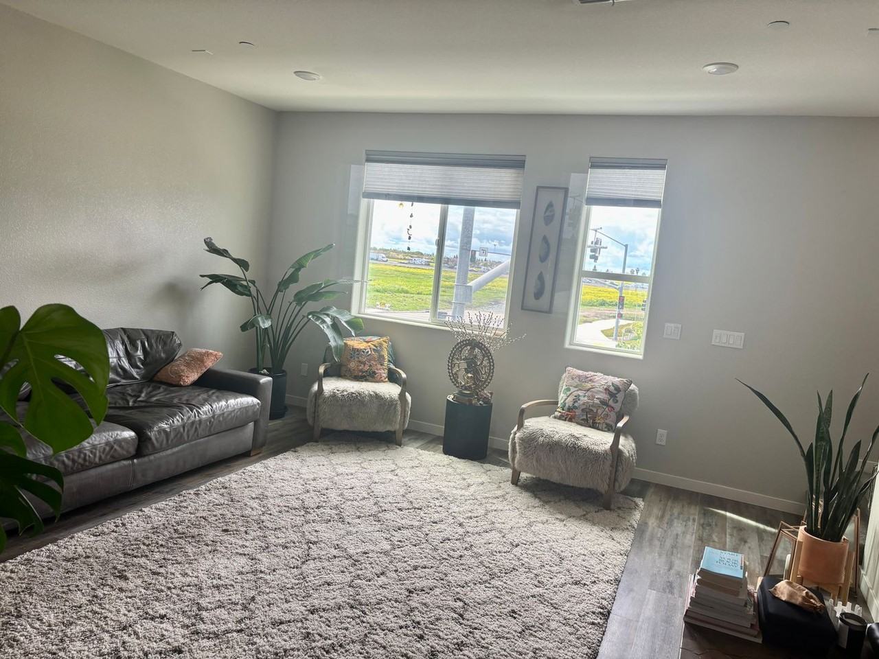 3708 E Commerce Way - Photo 3 of 8