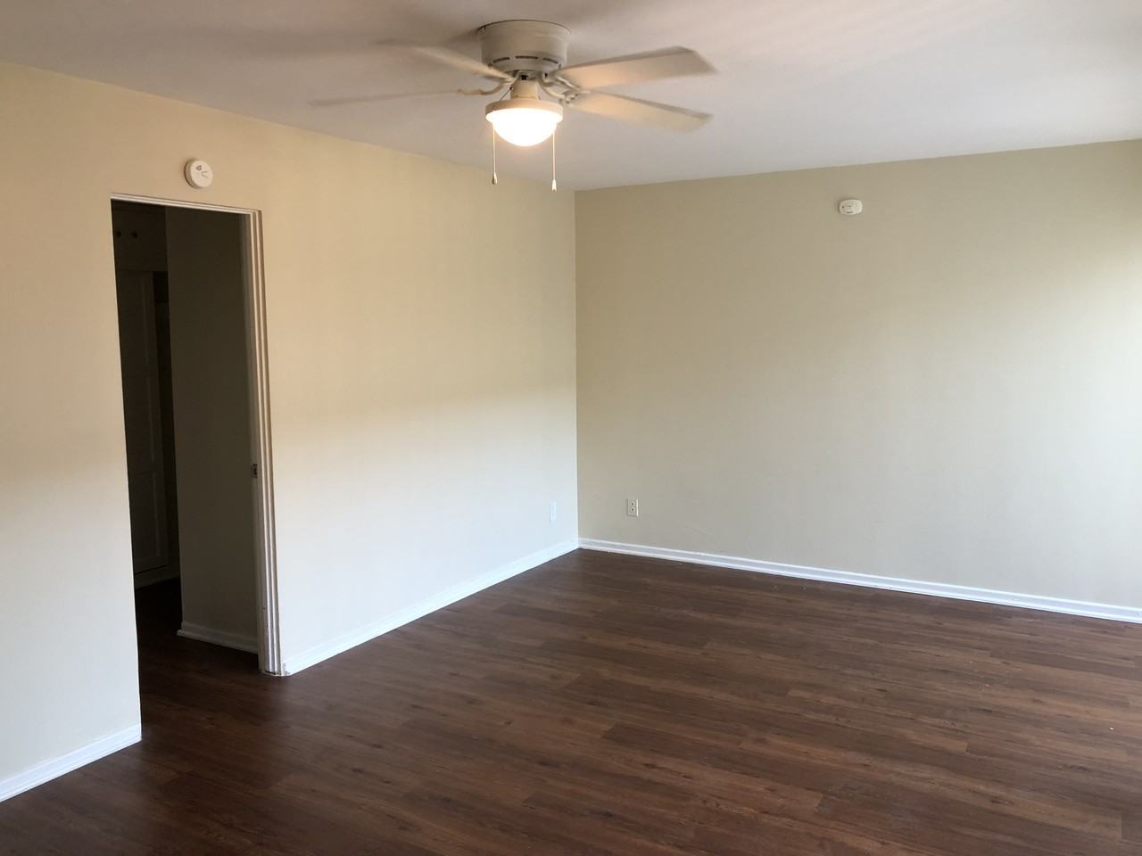 795 N Bellflower Blvd - Photo 3 of 5