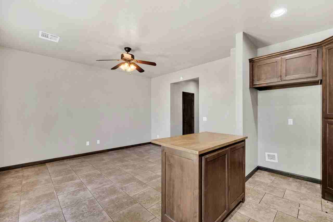 14 Ne 7th St #14 - Photo 7 of 33