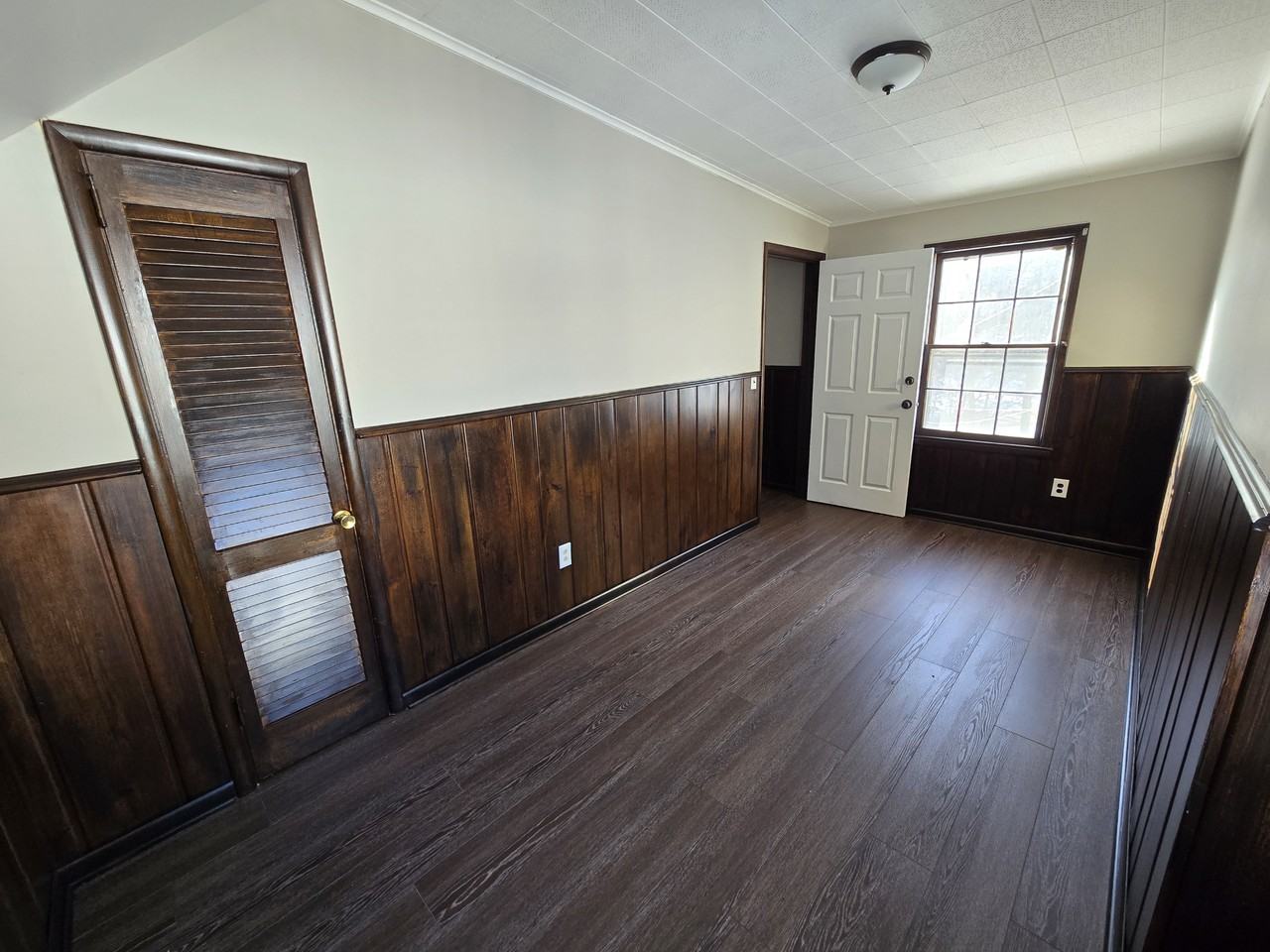 1305 Collegewood St #NA - Photo 3 of 13