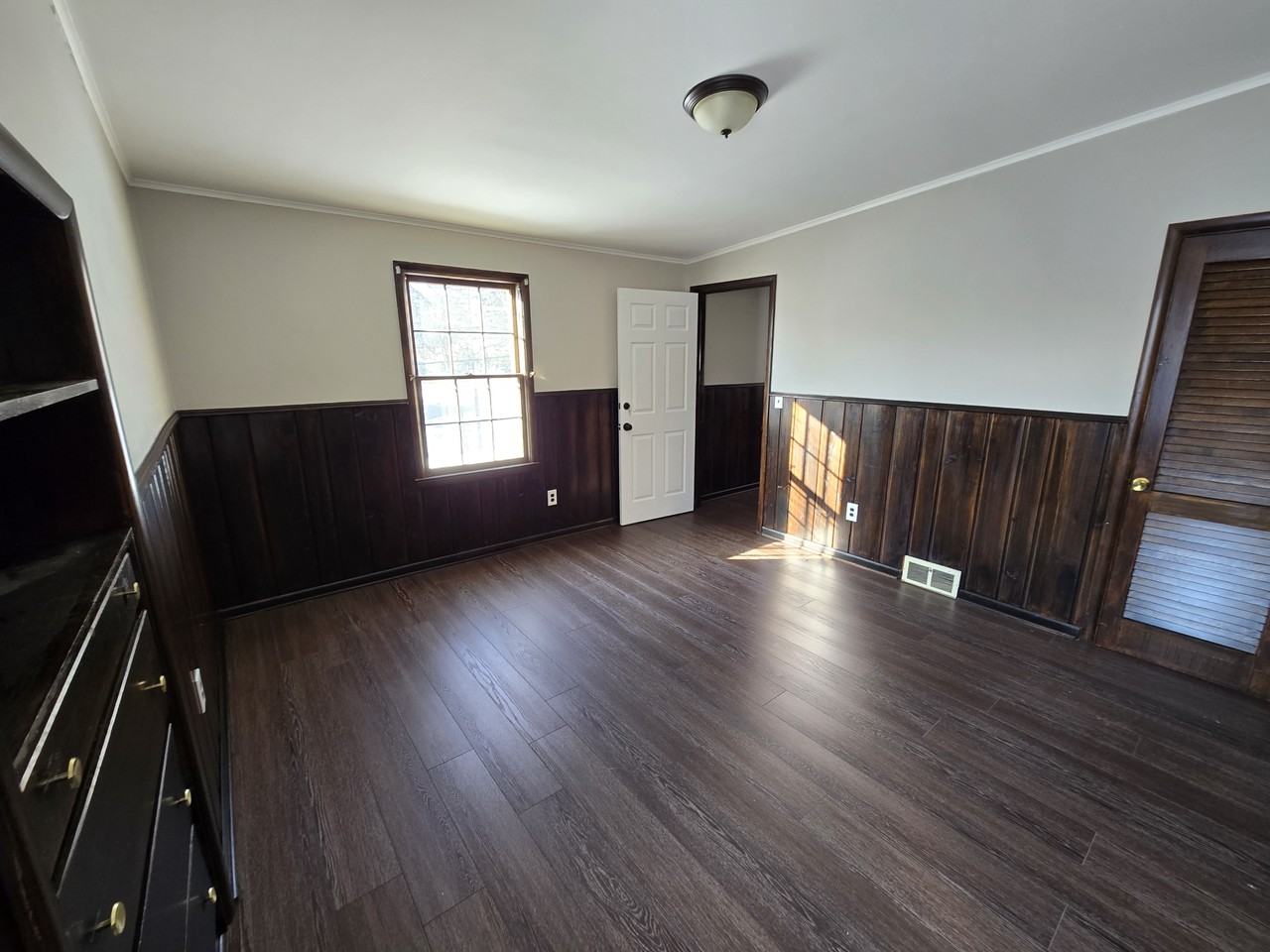 1305 Collegewood St #NA - Photo 5 of 13