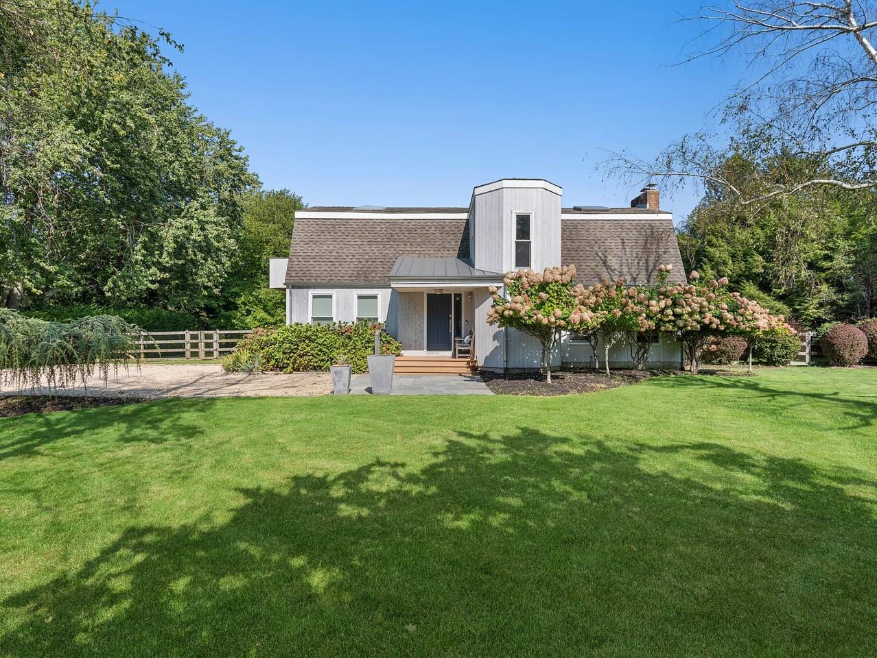 43 Robin Dr - Photo 3 of 24