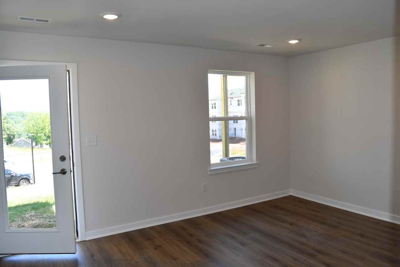 725 Peony Ln #NA - Photo 3 of 16