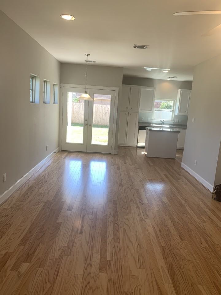 538 E 38th St #NA - Photo 2 of 26